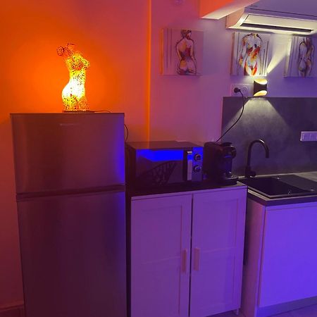 The Naturist Glamour Suite แอกด์ ภายนอก รูปภาพ